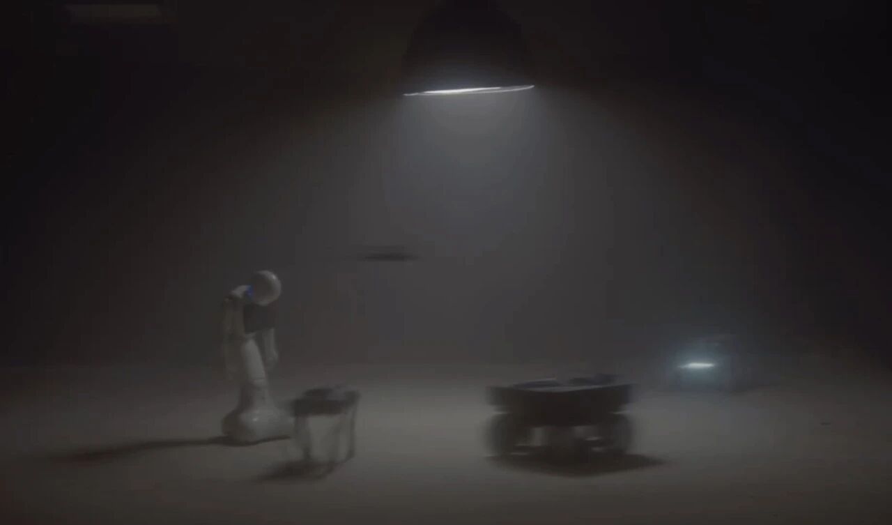 游戏剧场 - 广角镜头与大气烟雾